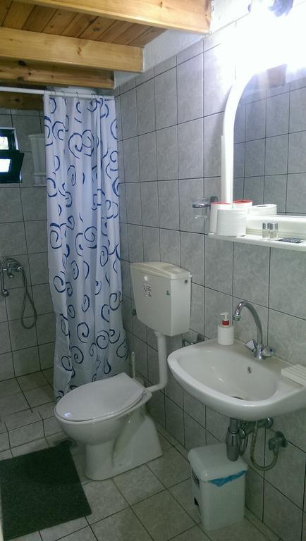 Niki Apartment *